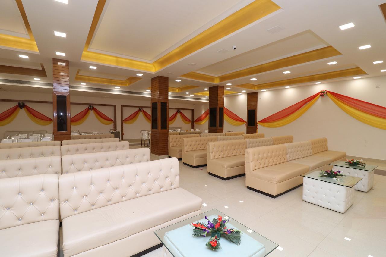 Oyo 13406 Hotel Golden Leaf Bareilly Exterior foto